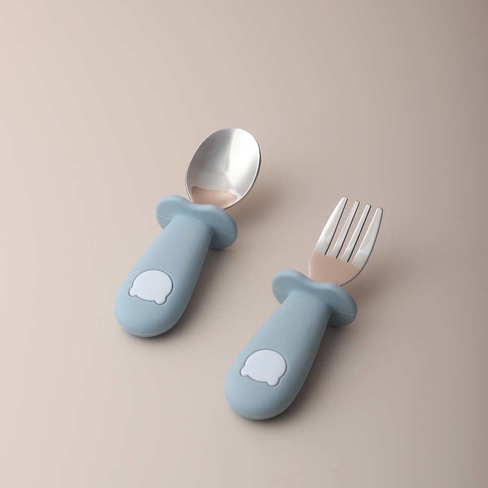 Baby Panda Shape Silicone Spoo - Baby Food Feeder 评论和价格